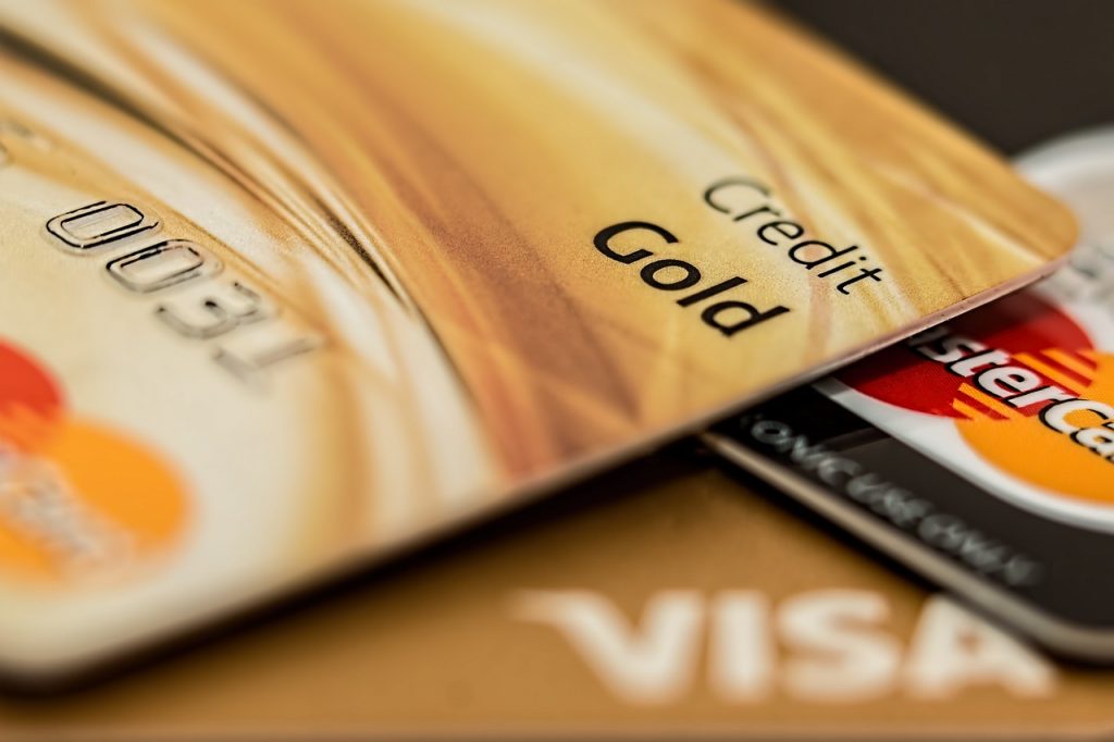 credit cards Master or Visa cards